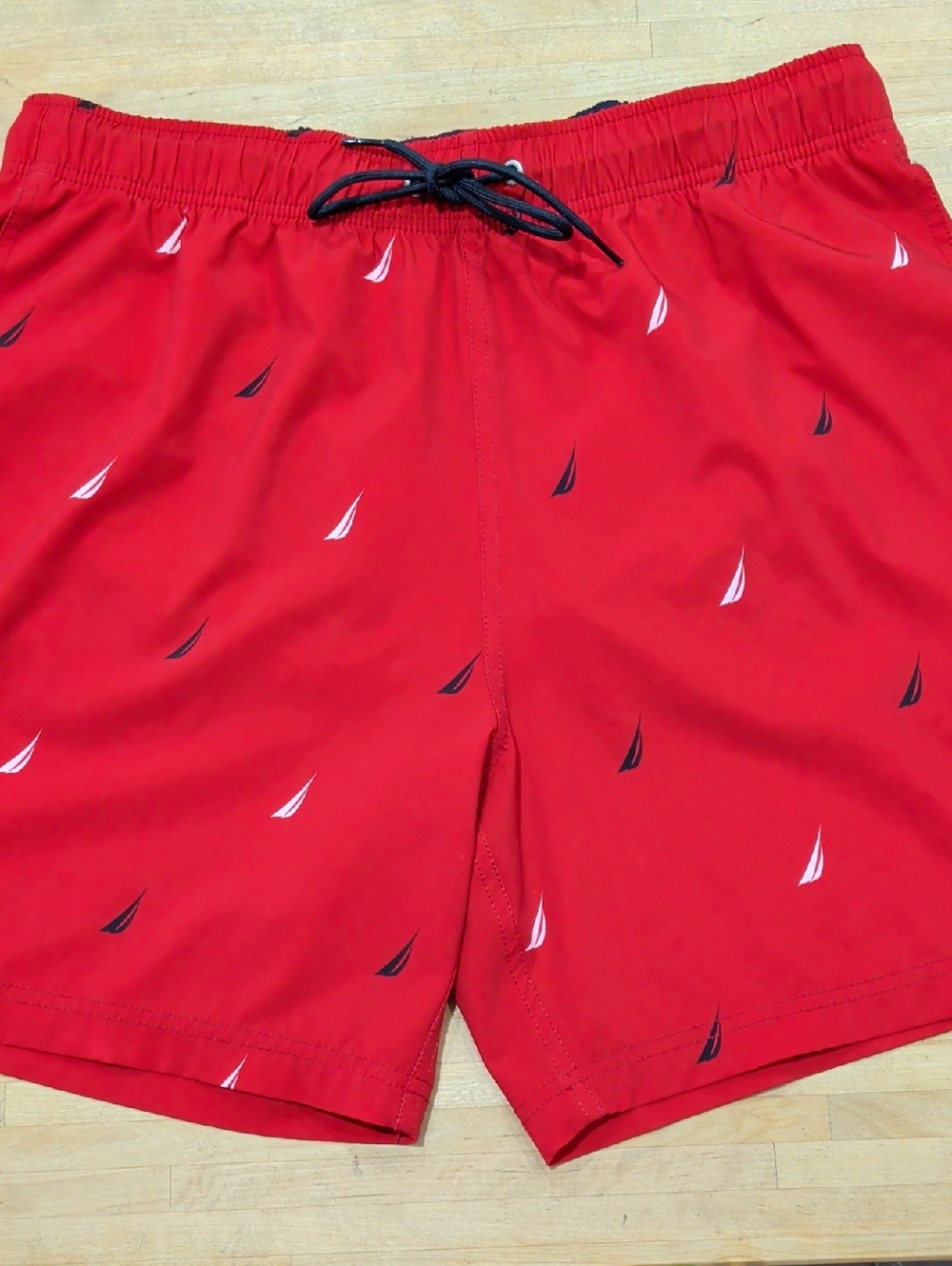 Nautica Red Swim Trunks With White And Blue Boats Size Large